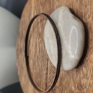 Bronze‎ cuff B2911